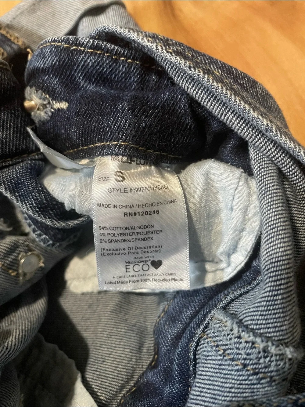WallFlower Juniors Criss Cross Back Denim Overall Shorts Medium Blue Sz S